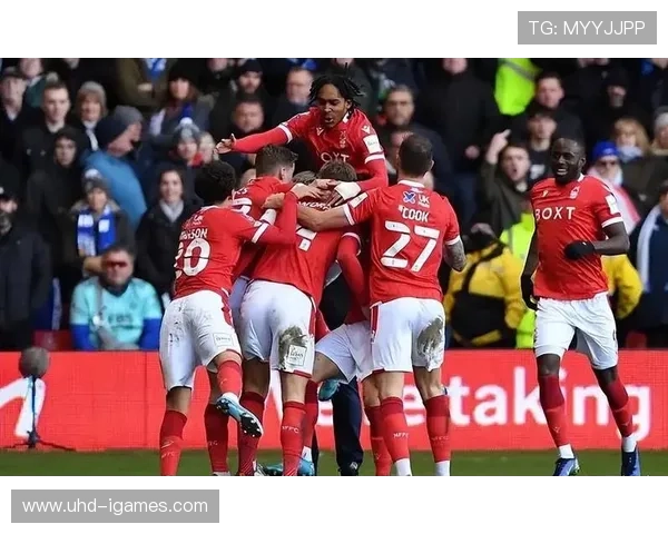 诺丁汉森林客场逆袭利物浦，更衣室冲突疑成红军状态滑坡导火索